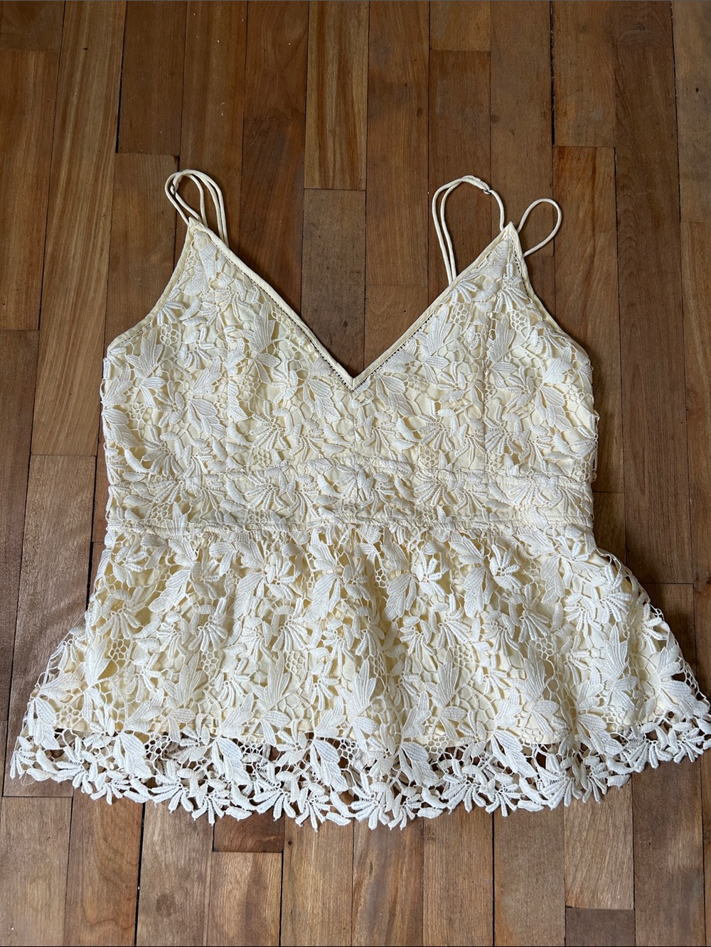 Abercrombie & Fitch Women’s Butter Yellow Lace Peplum Cami Top